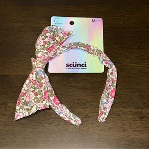 Scunci Floral Headband
